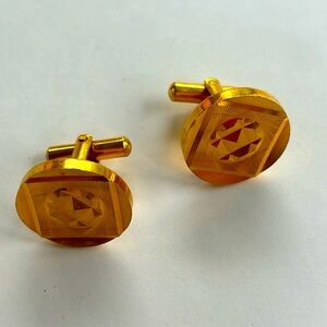 Cuff links